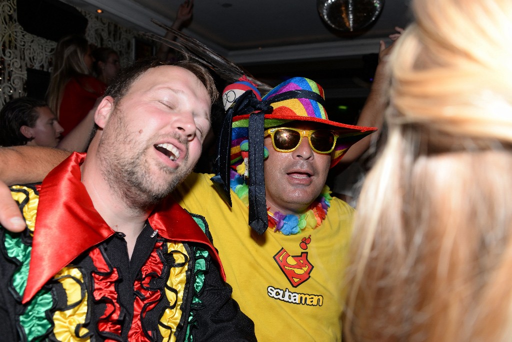 ../Images/Kroegentocht Zomercarnaval Noordwijkerhout 105.jpg